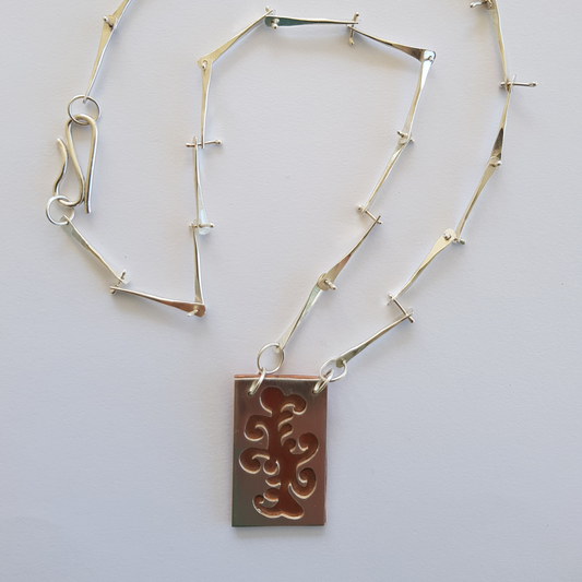 Flower power necklace