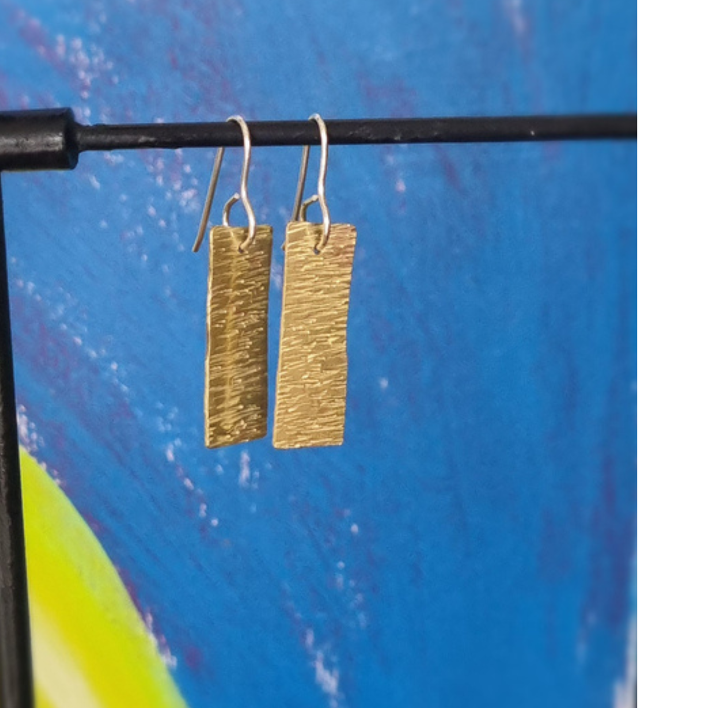 Light earrings in brass